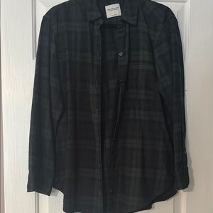 Abercrombie & Fitch Dark Plaid Button Down Shirt